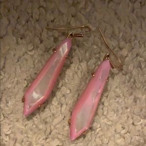 Kendra Scott iridescent pink earring